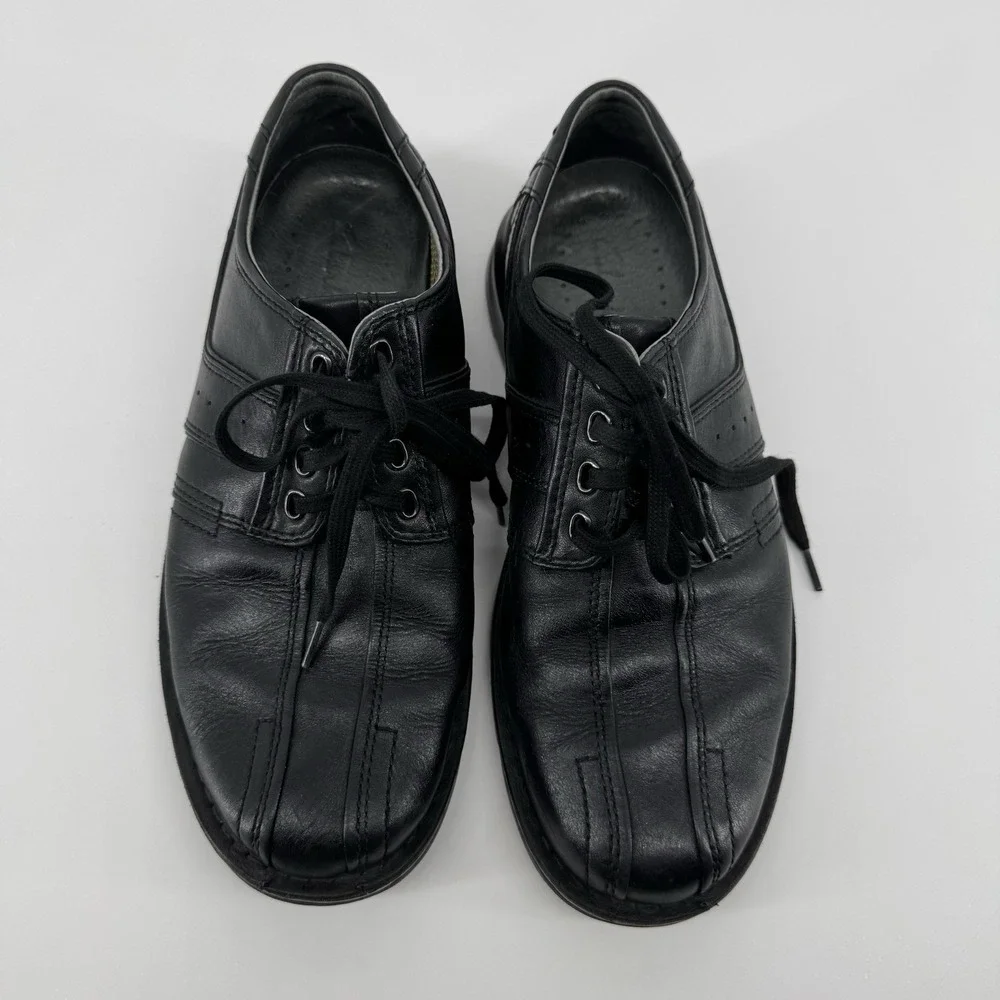 Clarks Leather Oxford Shoes Mens 7.5 Comfort Casual Oxford Lace Up Minimalist